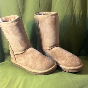 Maurice’s Boots Faux Fur